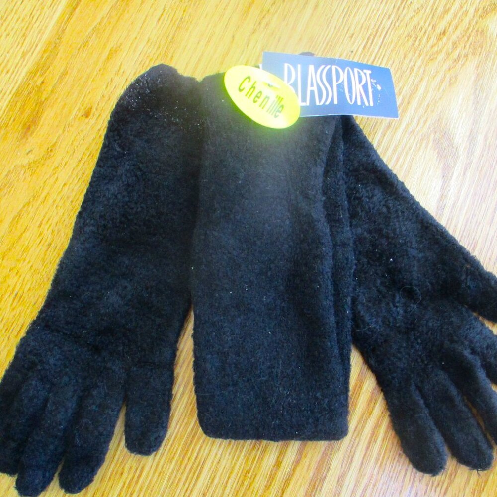 BLASSPORT Chenille Glove & Ear Warmer Headband Set Black Fits All New w/Tag NWT